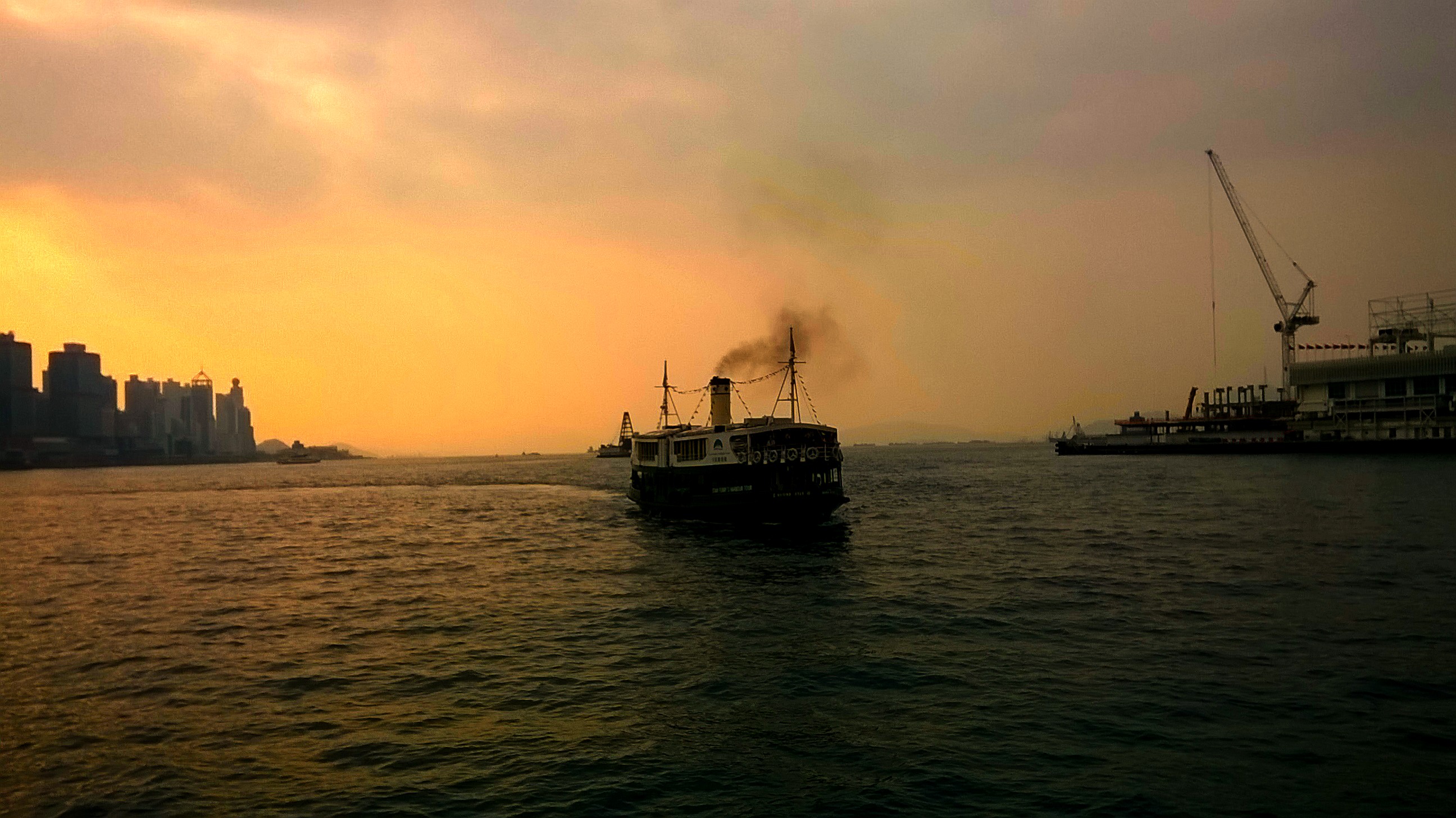 Hong-Kong-Ferry.jpg